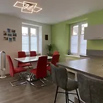 Bright 2rooms Apartment, 3 Min From Basel, Parking